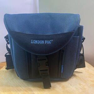 London Fog Blue Small Multicompartment Padded Camera Bag with Strap